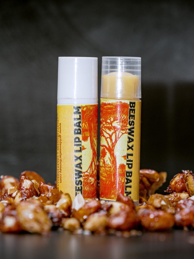 Beewswax-Natural-Lip-Blam-_-2-scaled-1.jpg